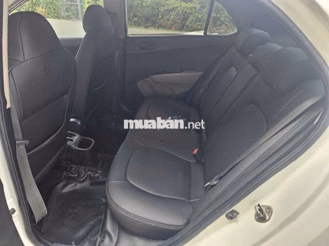 Hyundai i10 Sedan 1.2 2015 Trắng