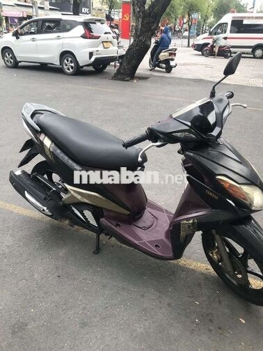 Yamaha Luvias 2011 Đen