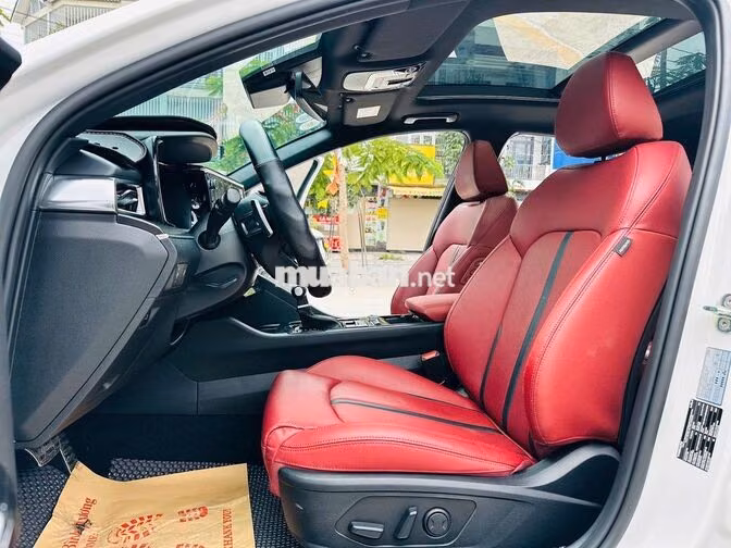 Kia K5 2.5 GT Line 2024 Trắng 9.000 km