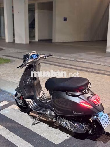 Piaggio Vespa 2022 Xám 95% mới