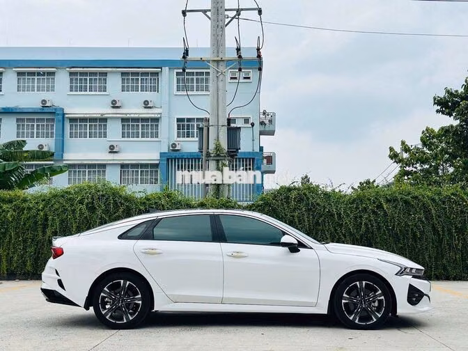 Kia K5 2.5 GT Line 2024 Trắng 9.000 km