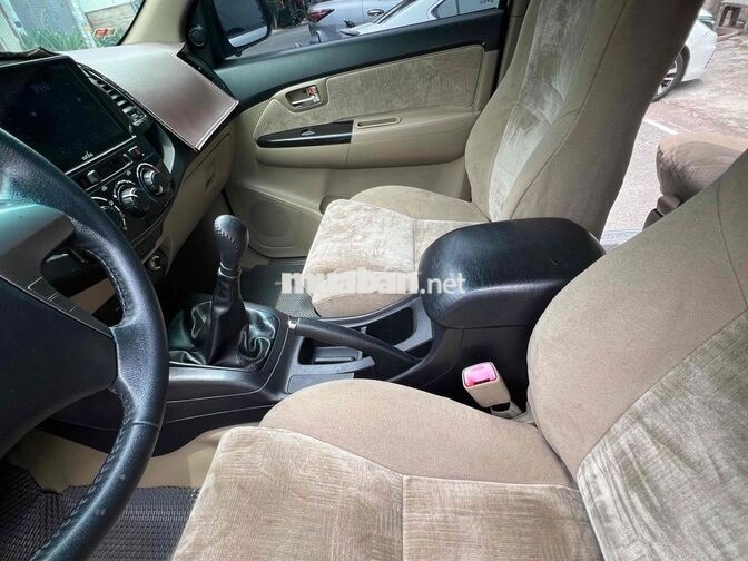 Toyota Fortuner 2016 Bạc Dầu Việt Nam