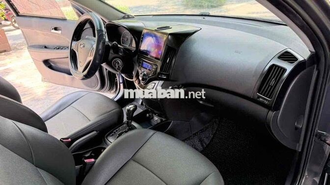 Hyundai i30 2009 Tự động Xám