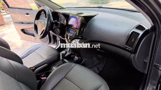Hyundai i30 2009 Tự động Xám