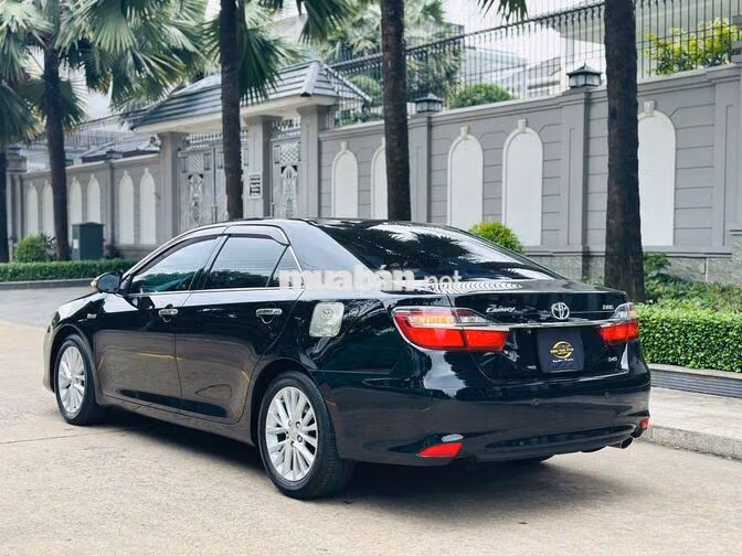 Toyota Camry 2.0E 2018 Đen 94000 km