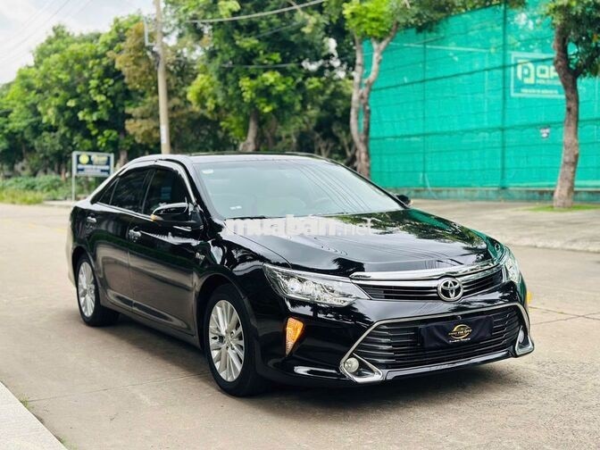 Toyota Camry 2.0E 2018 Đen 94000 km
