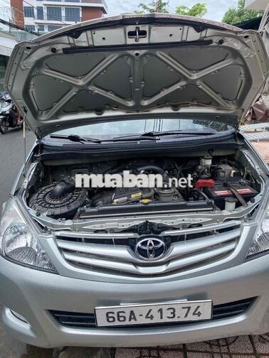 Toyota Innova 2011 Số sàn Bạc 60000 km