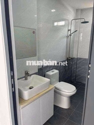 Cho thuê CHDV Nguyễn Đình Chiểu P3 Phú Nhuận  Vị trí : nằm sát Phan xí