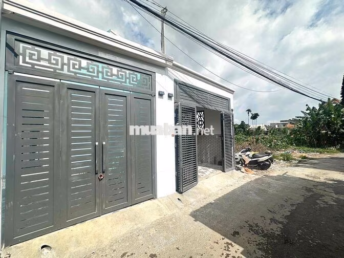 Bán nhà sổ riêng. 75m2 ngay trường học Nguyễn Văn Trỗi . Tân Vạn