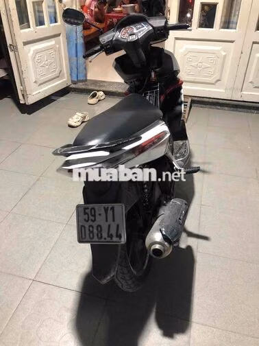 Honda Air Blade 2010fi lên áo thái