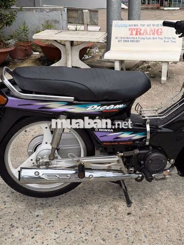 Honda Dream Đen Xe số