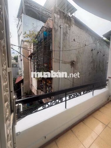 CHO THUÊ NHÀ TRỐNG NGUYÊN CĂN 3PN 2WC HẺM 154 ÂU DƯƠNG LÂN