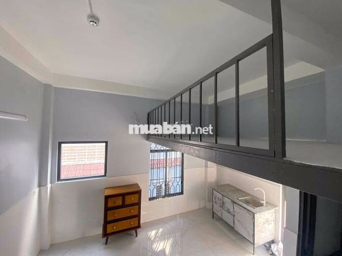 CHDV CÓ GÁC CỬA SỔ TRỜI NGAY LÊ VĂN THỌ (GẦN CV LÀNG HOA)