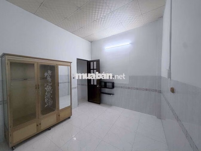 CHO THUÊ NHÀ TRỐNG NGUYÊN CĂN 3PN 2WC HẺM 154 ÂU DƯƠNG LÂN