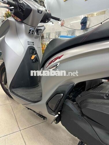 Honda SH350i 2023 Bạc nhám chạy 1 ngàn km mới 99%