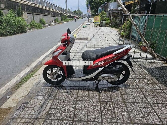 Honda Vision xe máy im ru bs95