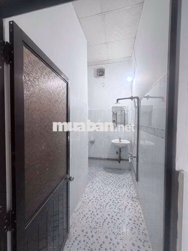 CHO THUÊ NHÀ TRỐNG NGUYÊN CĂN 3PN 2WC HẺM 154 ÂU DƯƠNG LÂN