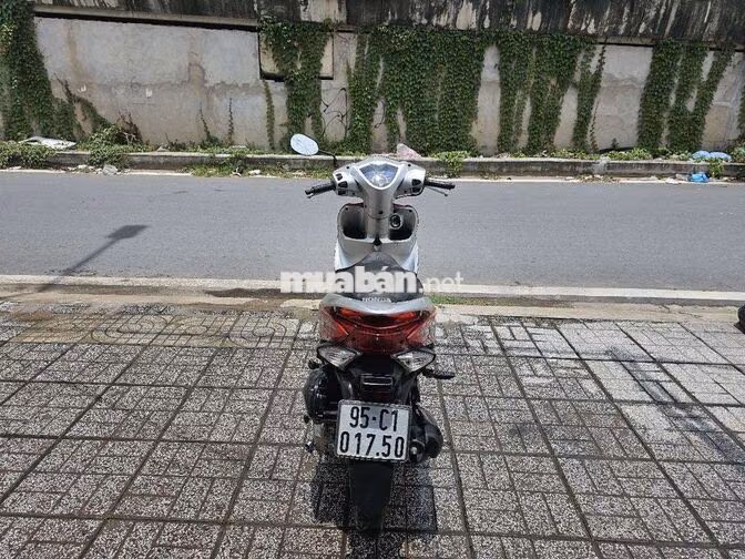 Honda Vision xe máy im ru bs95