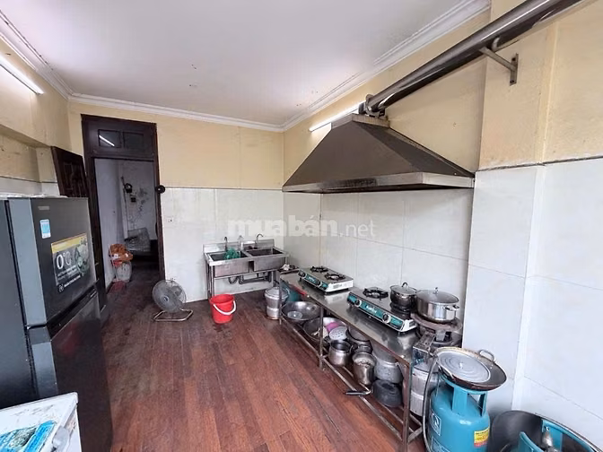 Cho thuê hoặc bán nhà mặt phố số 75 Đào Tấn, Giảng Võ, DT 25m2 x 5tầng