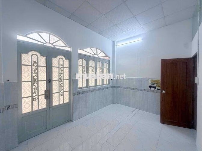 CHO THUÊ NHÀ TRỐNG NGUYÊN CĂN 3PN 2WC HẺM 154 ÂU DƯƠNG LÂN