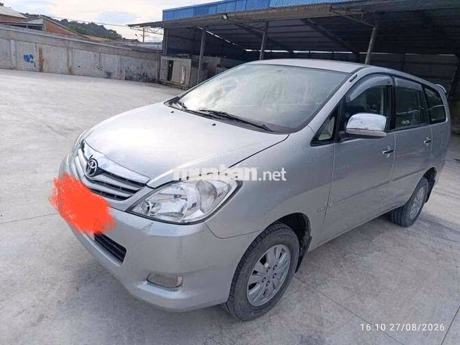 Toyota Innova G 2010 Số sàn Bạc 7 chỗ