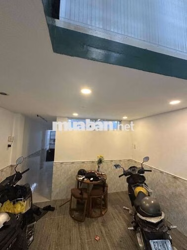Cho thuê nhà nguyên căn Phú Nhuận