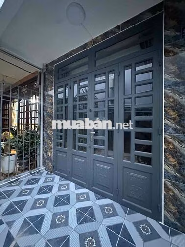 CHO THUÊ NHÀ DT CỰC LỚN 4PN - NẰM NGAY NGÃ BA THUẬN TIỆN DI CHUYỂN