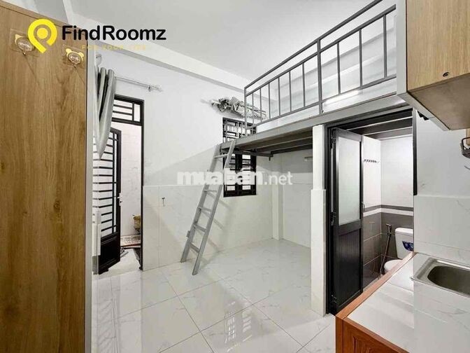 DUPLEX FULL NỘI THẤT NGAY CÔNG VIÊN LÀNG HOA