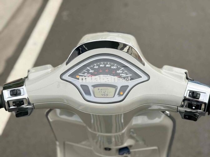Vespa Sprint 150 Abs 2022 Màu Be Bstp 9 chủ