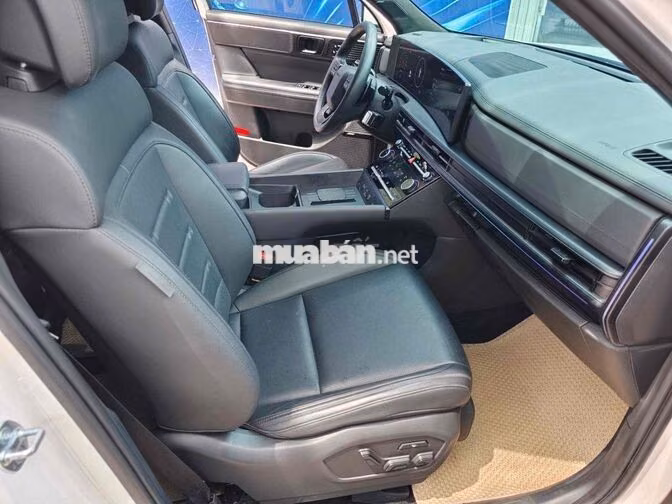 Hyundai Santafe 2.5T Xăng 2 cầu Trắng 22.000km
