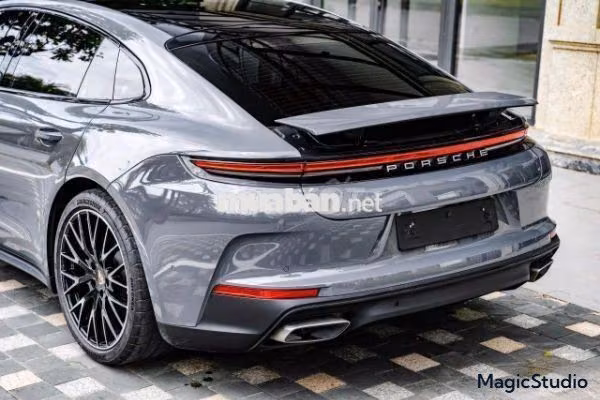 Porsche Panamera 2024