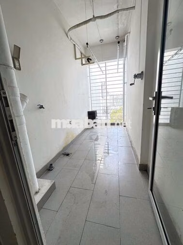 Căn hộ Ruby giá chỉ 10tr căn 2pn-2wc có sẵn NTCB, view nội khu đẹp