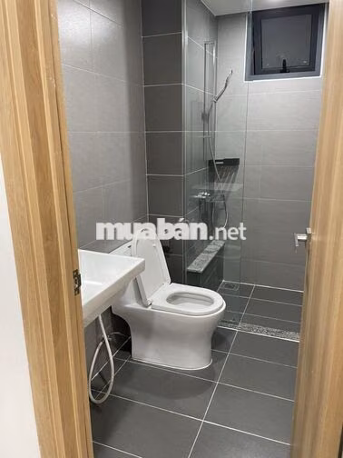 Duplex Emerald 3Pn-3Wc view nội khu hướng Đông Nam mát mẻ, giá 17tr TL