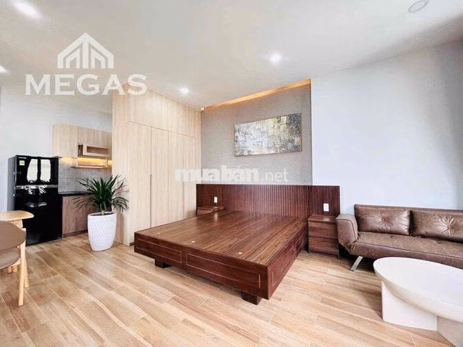 căn bancol đẹp ở Thạch Lam - Luỹ Bán Bích - luxurry