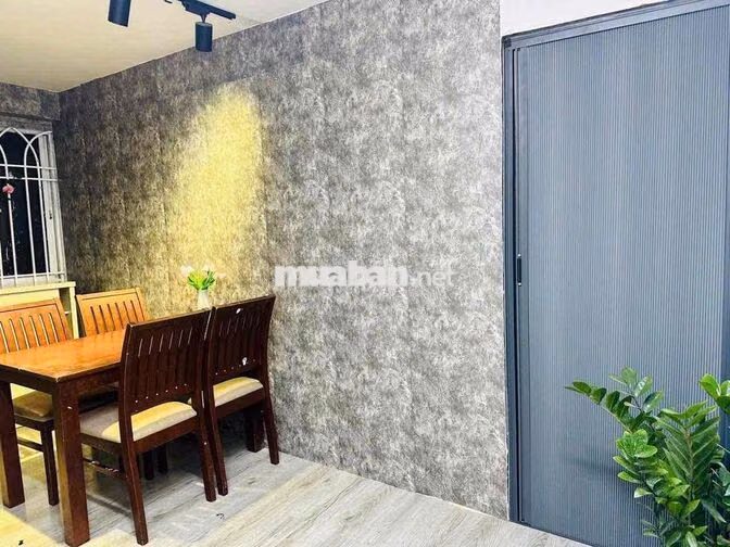 2PN - FULL NỘI THẤT - BẾP TRÊN DƯỚI - DỌN VÀO Ở NGAY CHỢ CÂY QUÉO