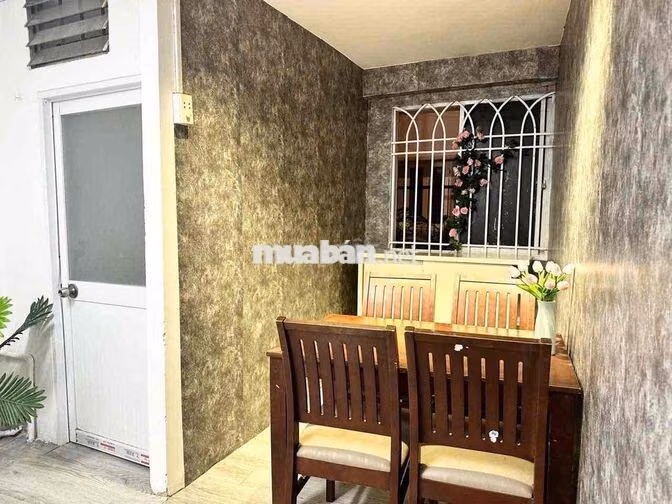 2PN - FULL NỘI THẤT - BẾP TRÊN DƯỚI - DỌN VÀO Ở NGAY CHỢ CÂY QUÉO
