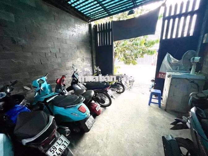 NHÀ MẶT TIỀN ĐƯỜNG, KINH DOANH THOẢI MÁI, CHỦ NGỘP GẤP BÁN