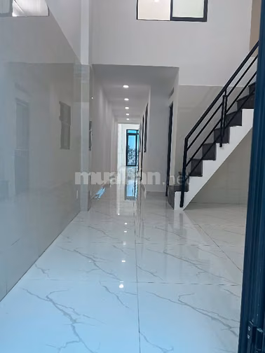 Bán nhà DT 4x26 đúc lửng hẻm 4m đường ĐHT11, Q.12 giá 1ty990 vi bằng.