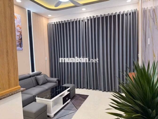 Bán nhà đẹp lấp lánh hẻm 154 đường Âu Dương Lân P3 Q8
