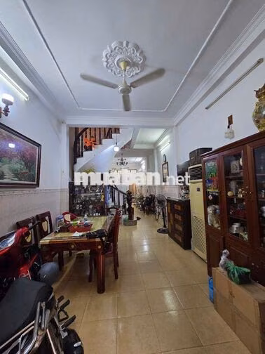 Bán nhà lầu  đúc hẻm trước nhà rộng 4m đường Nguyễn Chế Nghĩa P13 Q8
