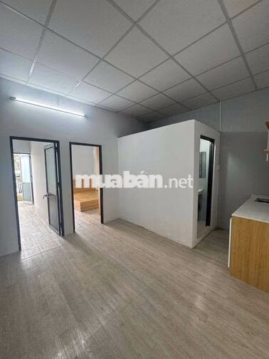 Can hộ 2 Phòng ngủ ban công mới 70m2