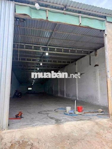 cho thuê kho xưởng mới tinh sạch sẽ điện 3 pha đường xe tải vlb giá rẻ