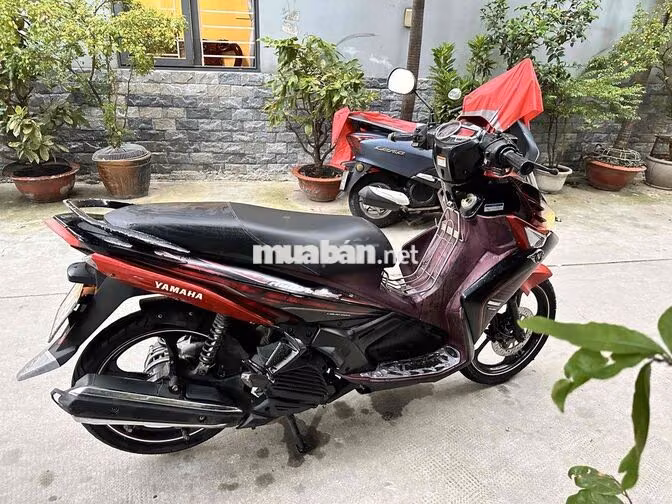 Yamaha Nouvo SX Đỏ đen Xăng