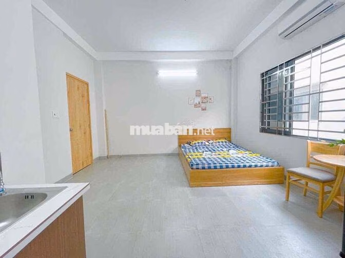 Căn hộ sáng thoáng, giá rẻ ở Bình Phú, Q6