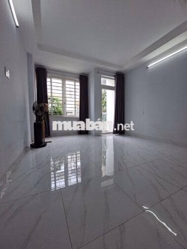 NHÀ MỚI 2 LẦU 3PN 3WC - KDC HƯNG PHÚ - GẦN CHỢ BÌNH TRIỆU