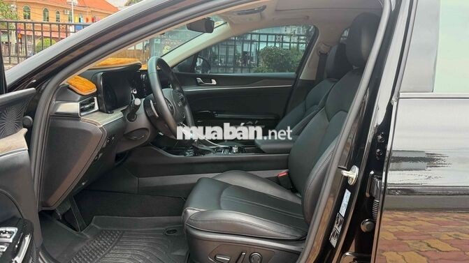 Kia K5 Premium 2024 Đen 19 ngàn km