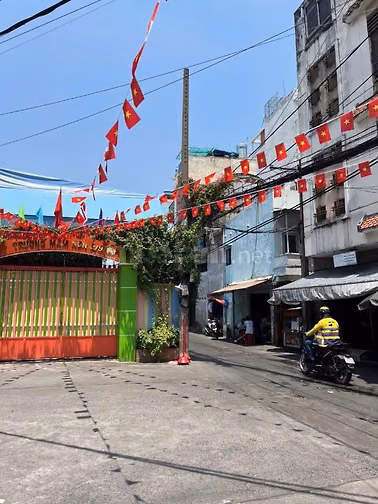 Nhà hẻm xe hơi 606 3Th2. 4,5mx8m. T+L BT mới(3PN+4WC).Giá 7,6 tỷ