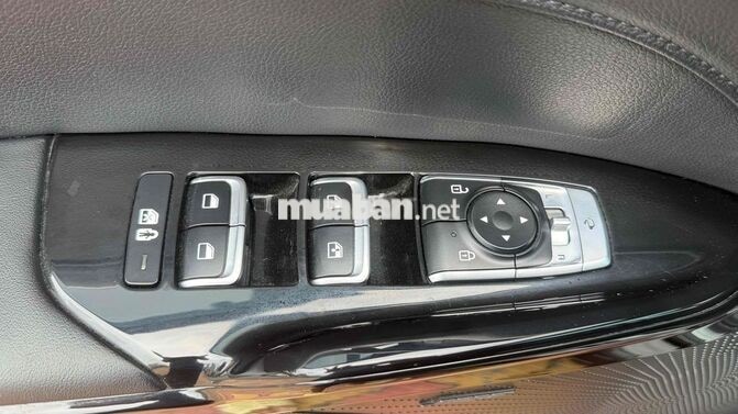 Kia K5 Premium 2024 Đen 19 ngàn km