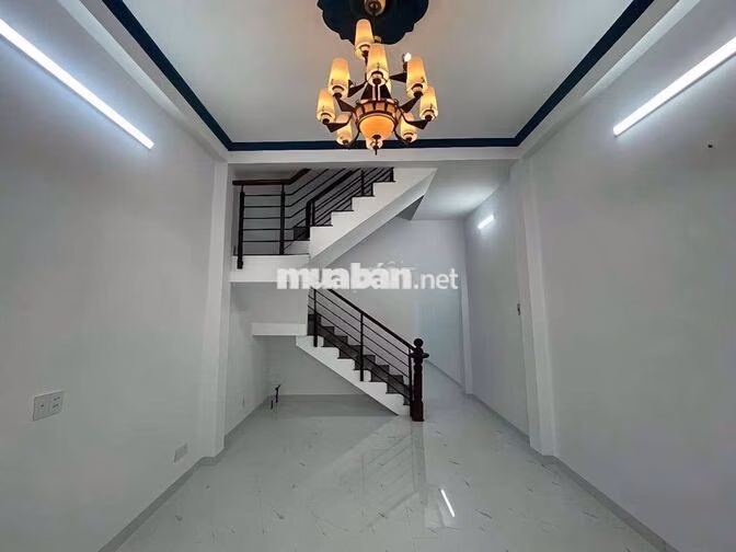 cho thuê nhà mới đẹp hẻm368// nguyễn văn lượng Gò vấp4x11 đúc2 lầu15tr