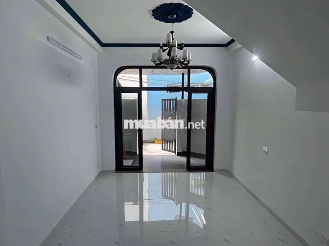 cho thuê nhà mới đẹp hẻm368// nguyễn văn lượng Gò vấp4x11 đúc2 lầu15tr